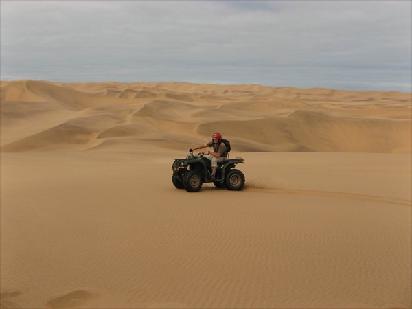 На квадрациклах по пустыни Намиб-такой кайф!